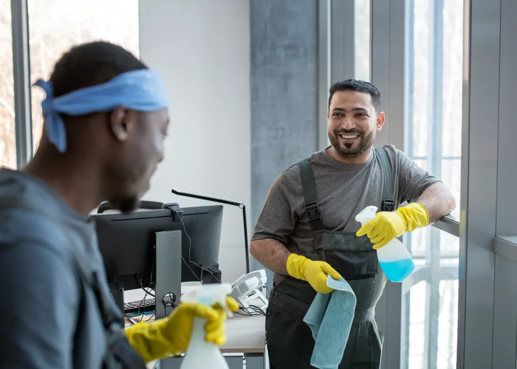 grundreinigung-js-reinigung-1 Grundreinigung, Gebäudereinigung, Sauberkeit im Betrieb, Joseph Sarr, JS-Gebäudereinigung, Glas- und Gebäudereinigung Burgdorf und Umland