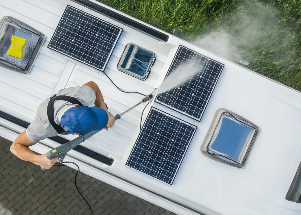 photovoltaikreinigung-js-reinigung-2 Photovoltaikreinigung, Solaranlagen-Reinigung, Reingung von Solaranlagen, Gebäudereinigung Celle, Joseph Sarr, JS-Gebäudereinigung Glas- und Gebäudereinigung Celle und Umland