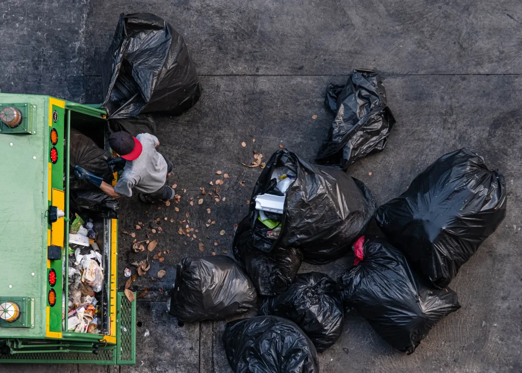 entruempellungen-joseph-sarr-1 Entrümpelungen, Bauendreinigungen, Haushaltsauflösung, Firmenauflösung, Joseph Sarr, JS-Gebäudereinigung, Glas- und Gebäudereinigung Hildesheim und Umland