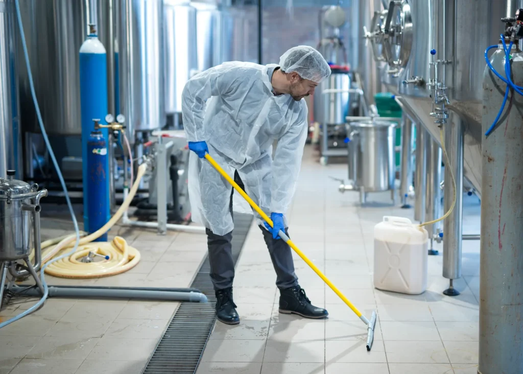 grundreinigung-js-reinigung-2 Grundreinigung, Bodenpflege, Sauberkeit im Betrieb, Joseph Sarr, JS-Gebäudereinigung, Glas- und Gebäudereinigung Isernhagen und Umland